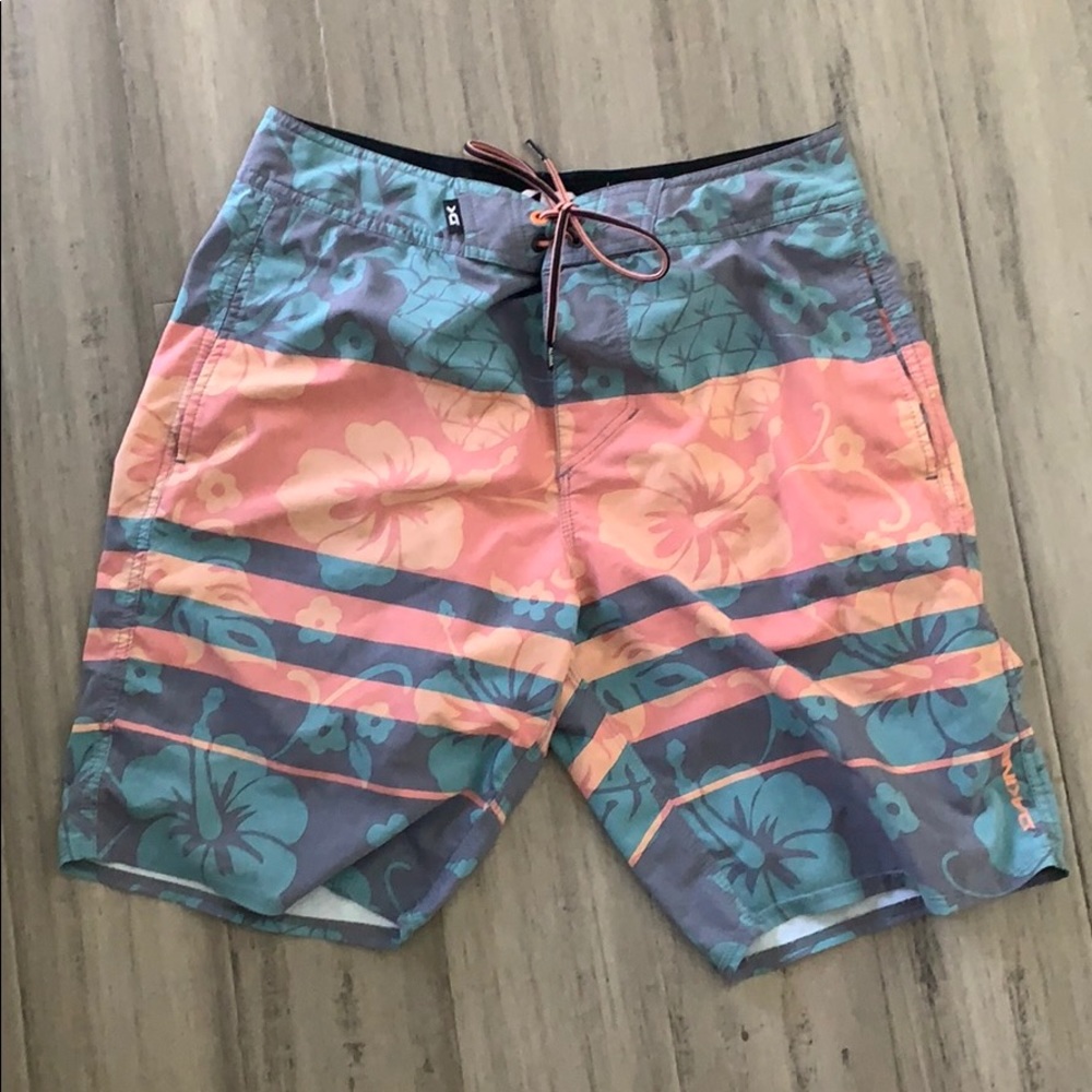 DAKINE SWIM SHORTS